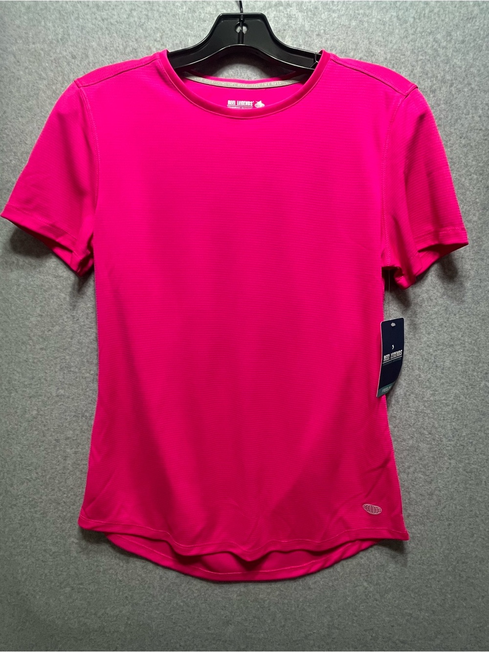 NWT Reel Legends "Freeline" Scoop Neck Performance Tee - Pink Glo - Small